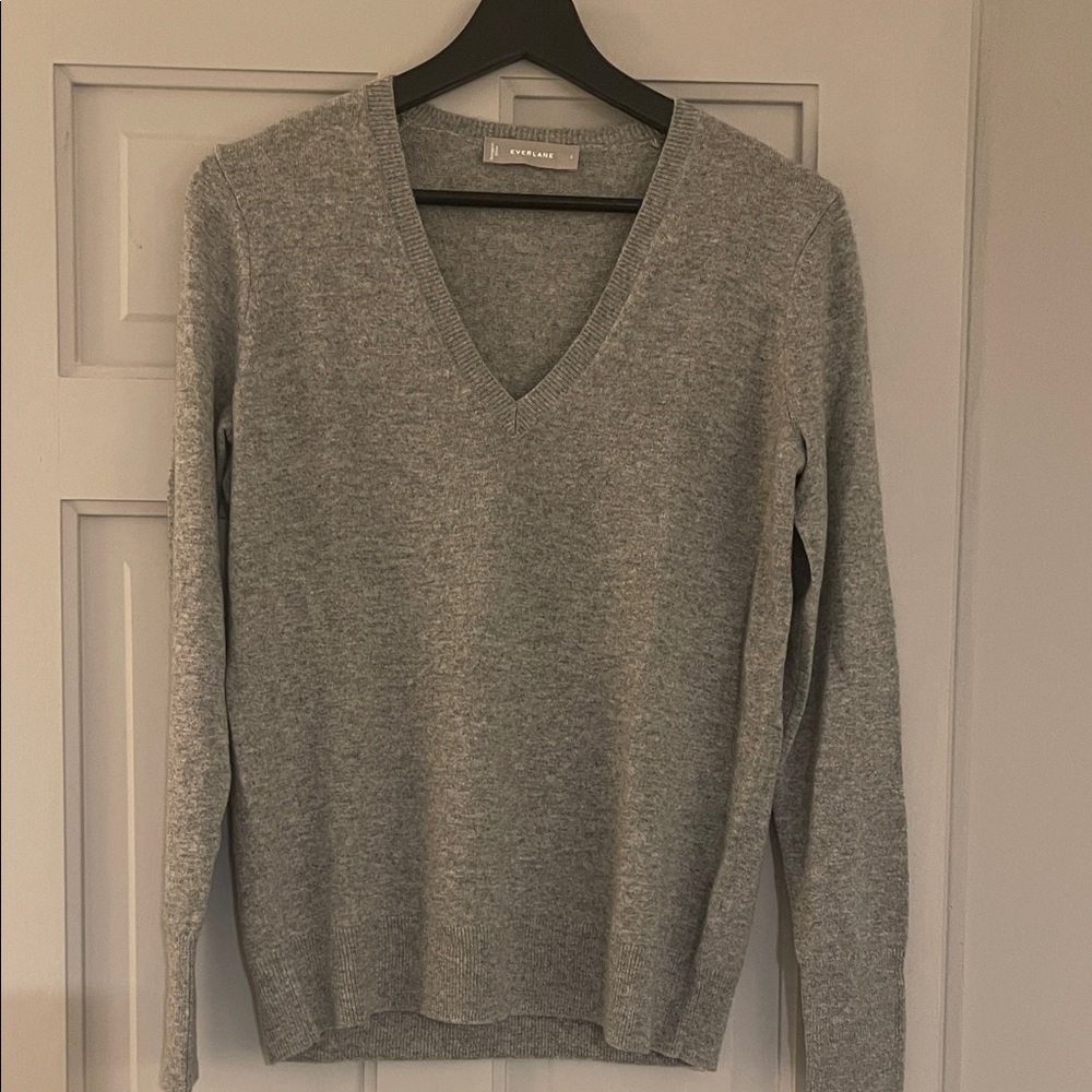 Everlane Heather Gray V-Neck Sweater